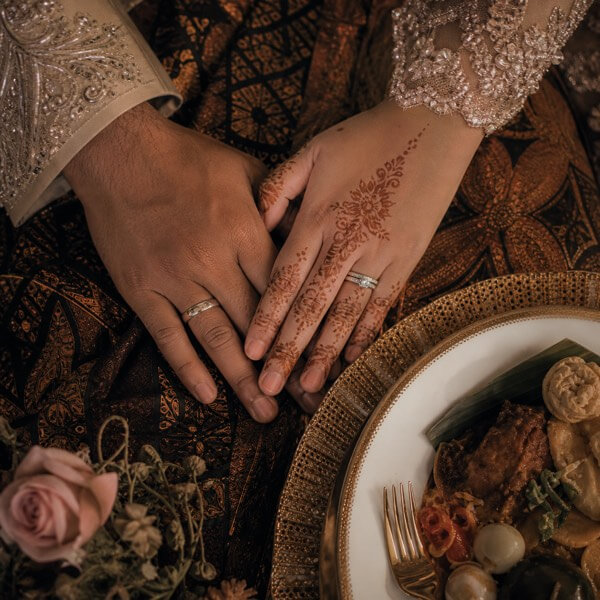 Contoh foto tamu di album pernikahan — momen resepsi 4